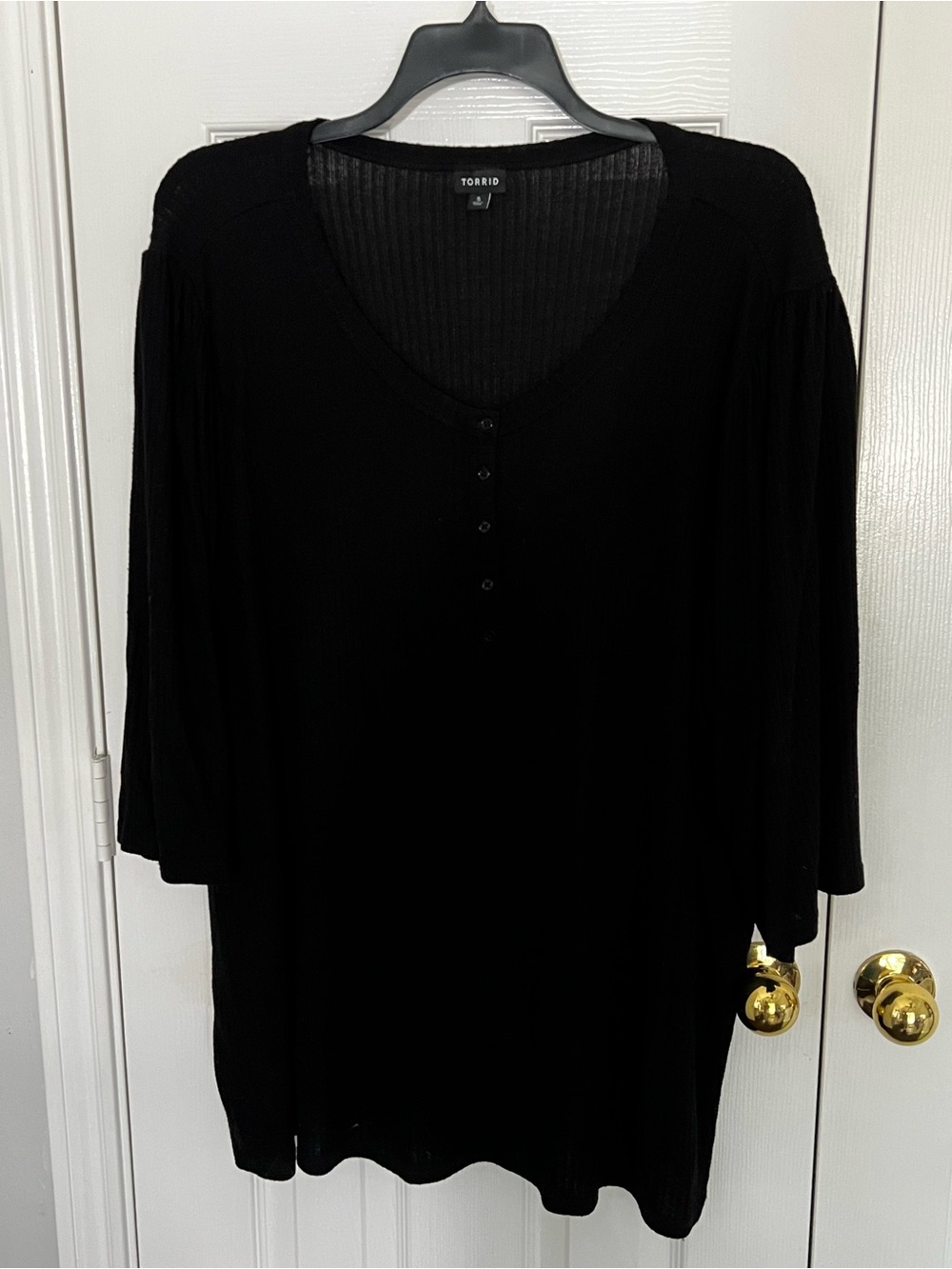 torrid Black V-Neck Button-Front Long Sleeve Top